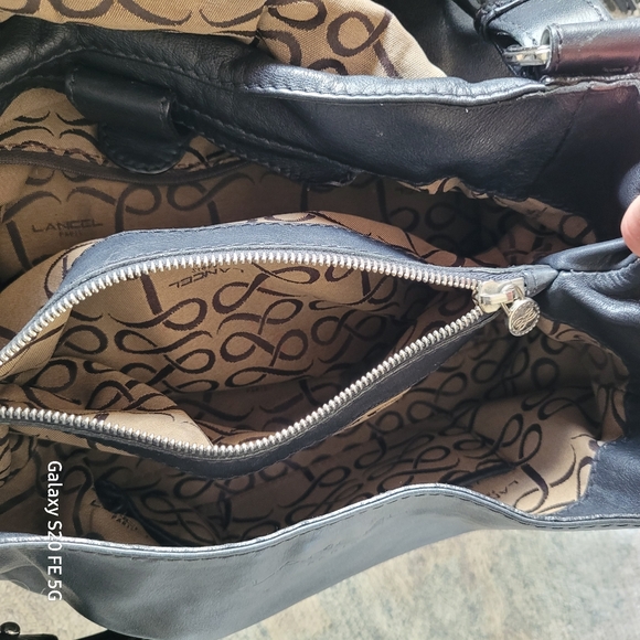 LANCEL Paris Black Leather Designer Purse - Picture 7 of 16